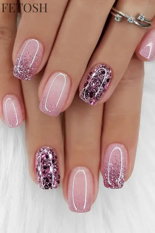 24Pcs Medium Short Square False Nails Glittering Nail Art White Wearable Fake Nail Silver French Full Cover Press on Nail Tips