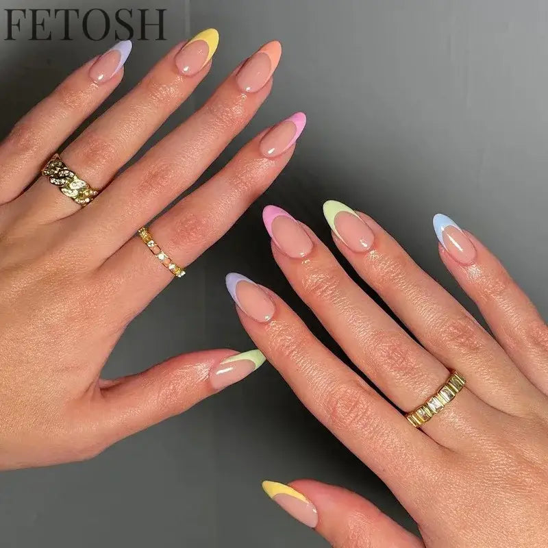 24Pcs Simple Green French False Nails Short Almond Fake Nails with Wave Line Design Wearable Round Head Press on Nail Tips