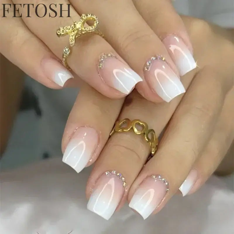 Glossy Press on Nails Set Short Oval Shiny Gradient French Nail Art Design Reusable Full Cover Fake Nails with Glue for Girls