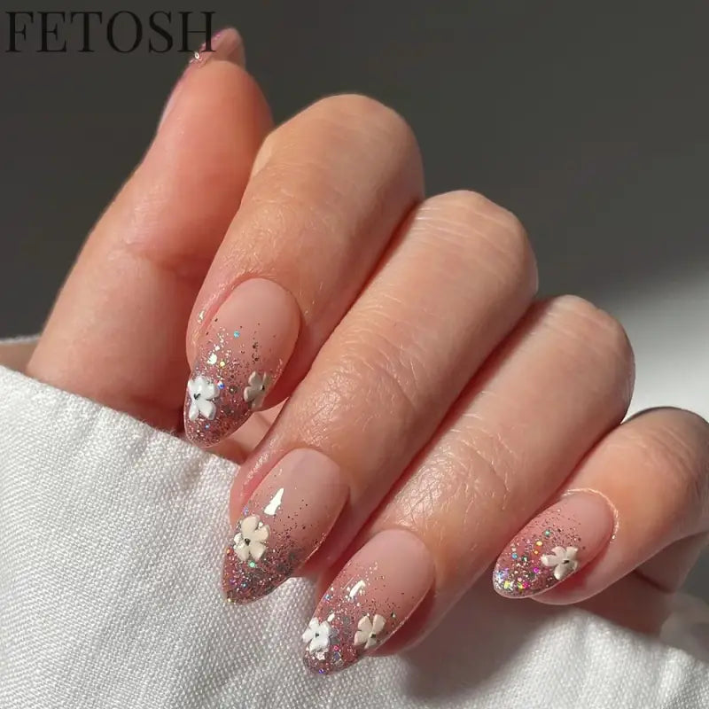 24Pcs Simple Green French False Nails Short Almond Fake Nails with Wave Line Design Wearable Round Head Press on Nail Tips