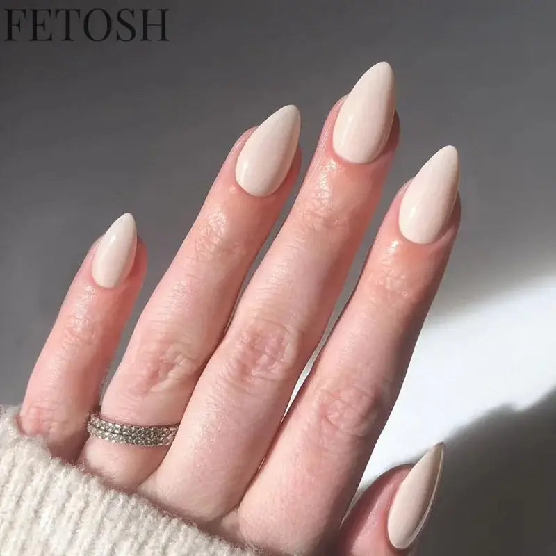 24Pcs Simple Green French False Nails Short Almond Fake Nails with Wave Line Design Wearable Round Head Press on Nail Tips