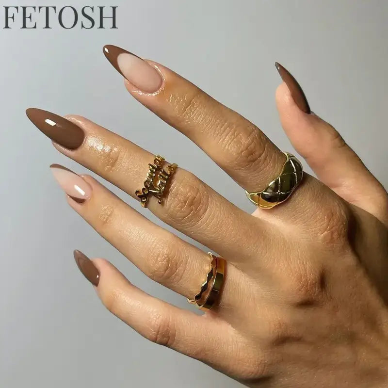 24Pcs Simple Green French False Nails Short Almond Fake Nails with Wave Line Design Wearable Round Head Press on Nail Tips