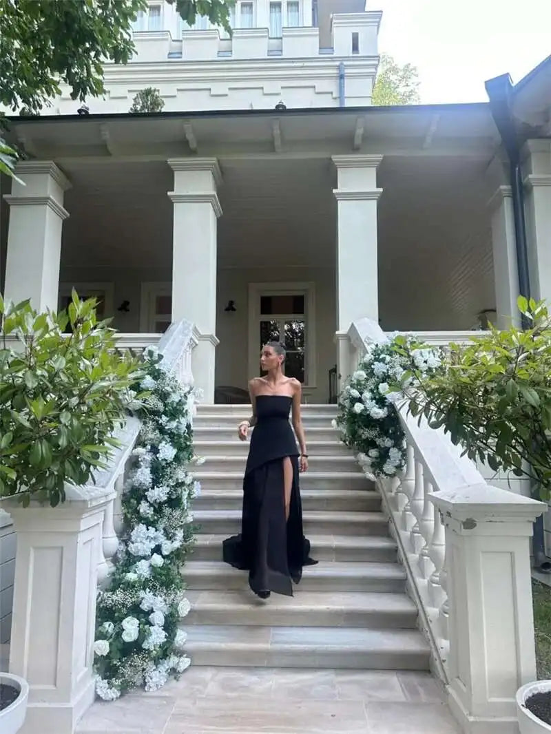 Mozision Elegant Strapless Sexy Maxi Dress For Women Gown With Scarf Off-shoulder Sleeveless Backless Split Beach Long Dress
