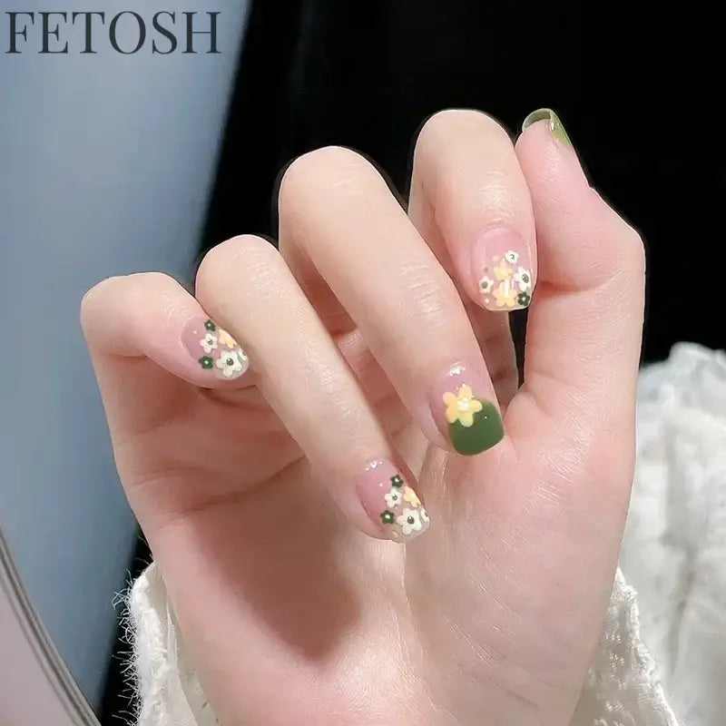 24pcs Short Cute False Nails Polka Dot Star Design Fake Nails Full Coverage Waterproof Removable Artificial Press on Nails