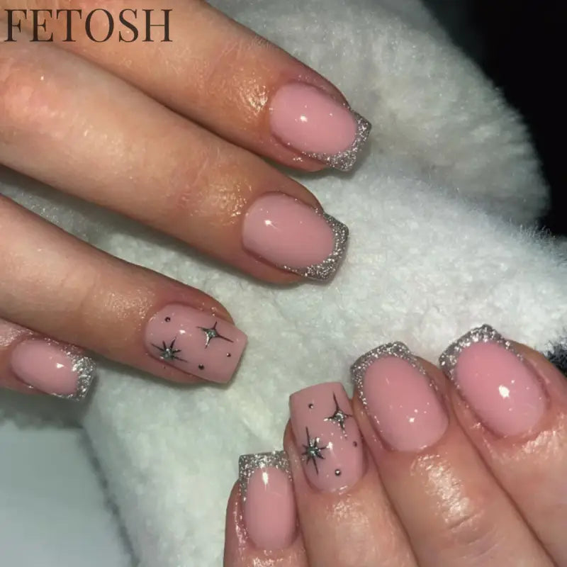 24Pcs Medium Short Square False Nails Glittering Nail Art White Wearable Fake Nail Silver French Full Cover Press on Nail Tips