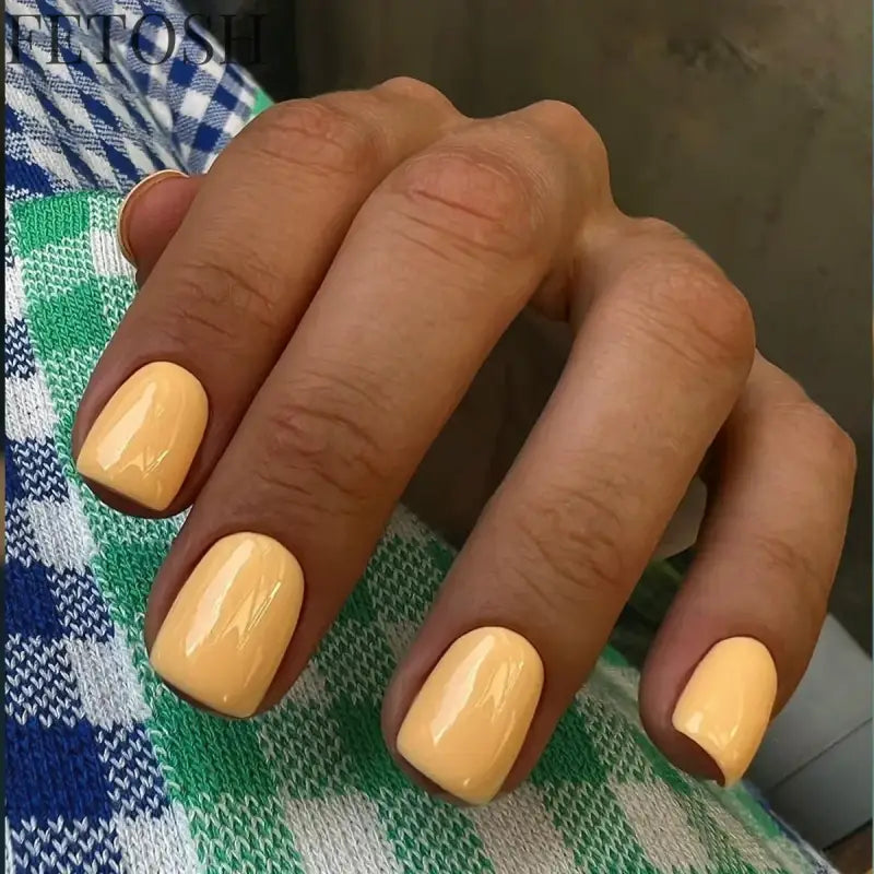 24 Pcs/Set Solid Color Short Fake Nails Art Finished Wearable False Nails for Girls Women Removable Simple White Press on Nail