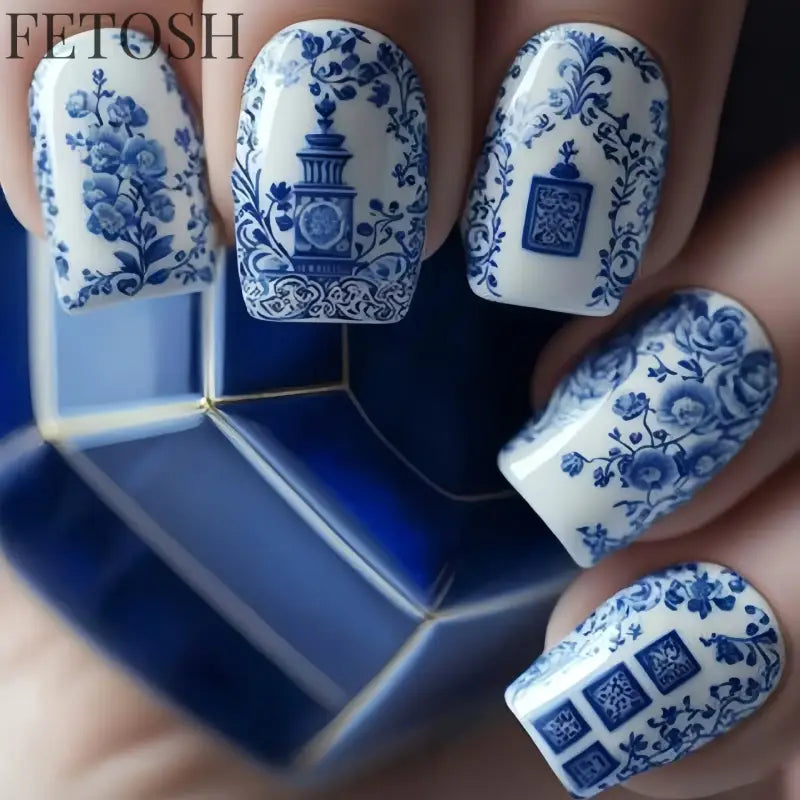 24Pcs Blue False Nails Gradient with French Design Wearable Fake Nails Gradient Short Coffin Full Cover Press on Nail Tips Art