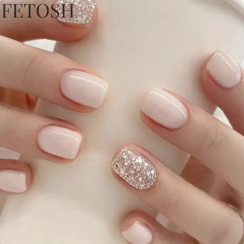 24Pcs Shiny Pearl Wearable False Nails Short Square Fake Nail Simple Summer Press on Nails Detachable Full Cover Nail Tips