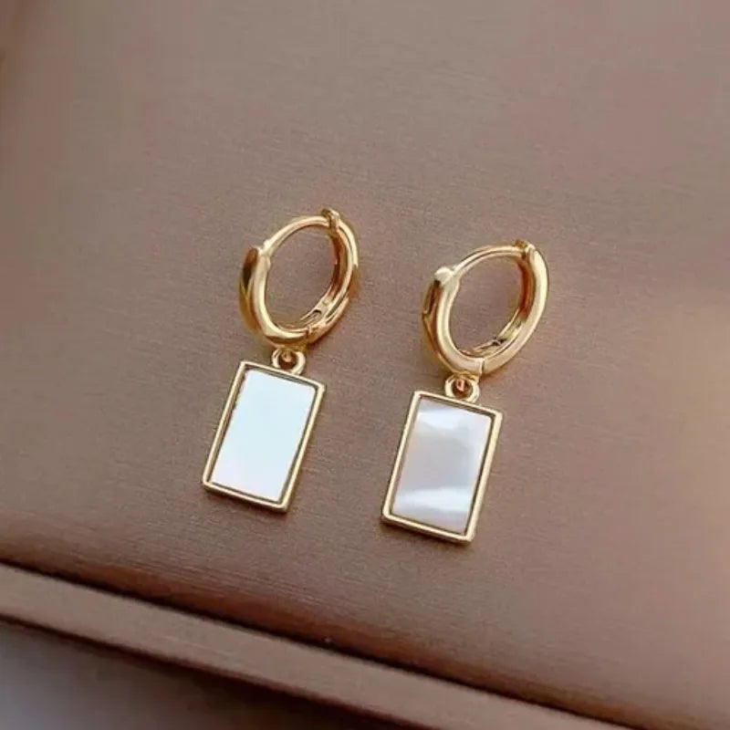 Women's Pearl Petal Ball Earrings Fashion Trend Long Flower Ball Earrings DIY Geometric Ear Buckle Party Holiday Jewelry Gifts