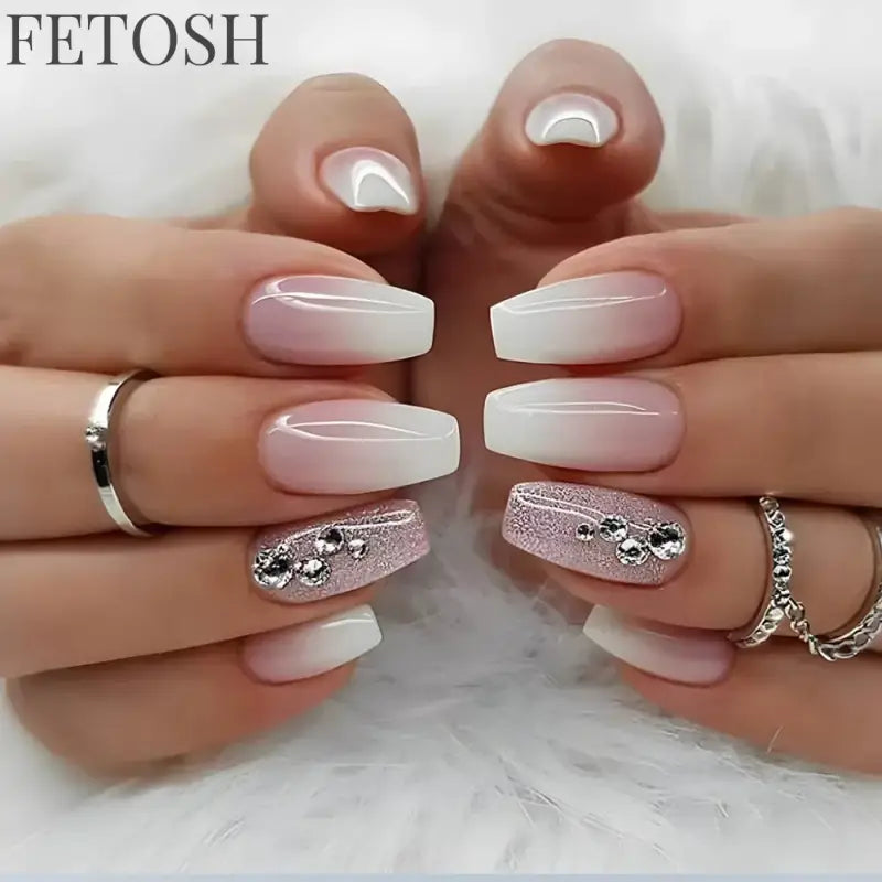 24Pcs Shiny Pearl Wearable False Nails Short Square Fake Nail Simple Summer Press on Nails Detachable Full Cover Nail Tips