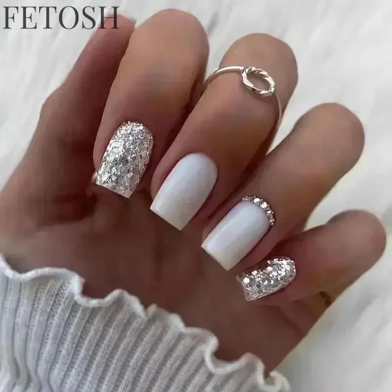 24Pcs Medium Short Square False Nails Glittering Nail Art White Wearable Fake Nail Silver French Full Cover Press on Nail Tips