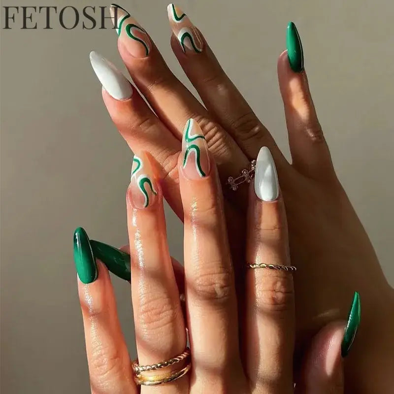 24Pcs Simple Green French False Nails Short Almond Fake Nails with Wave Line Design Wearable Round Head Press on Nail