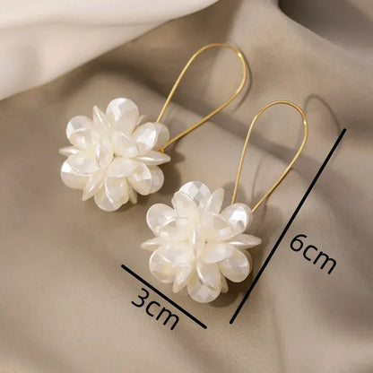 Women's Pearl Petal Ball Earrings Fashion Trend Long Flower Ball Earrings DIY Geometric Ear Buckle Party Holiday Jewelry Gifts