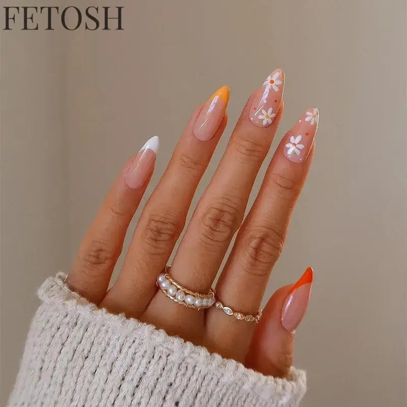 24Pcs Simple Green French False Nails Short Almond Fake Nails with Wave Line Design Wearable Round Head Press on Nail