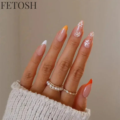 24Pcs Simple Green French False Nails Short Almond Fake Nails with Wave Line Design Wearable Round Head Press on Nail Tips
