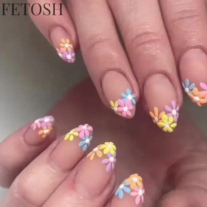 24Pcs Simple Green French False Nails Short Almond Fake Nails with Wave Line Design Wearable Round Head Press on Nail Tips