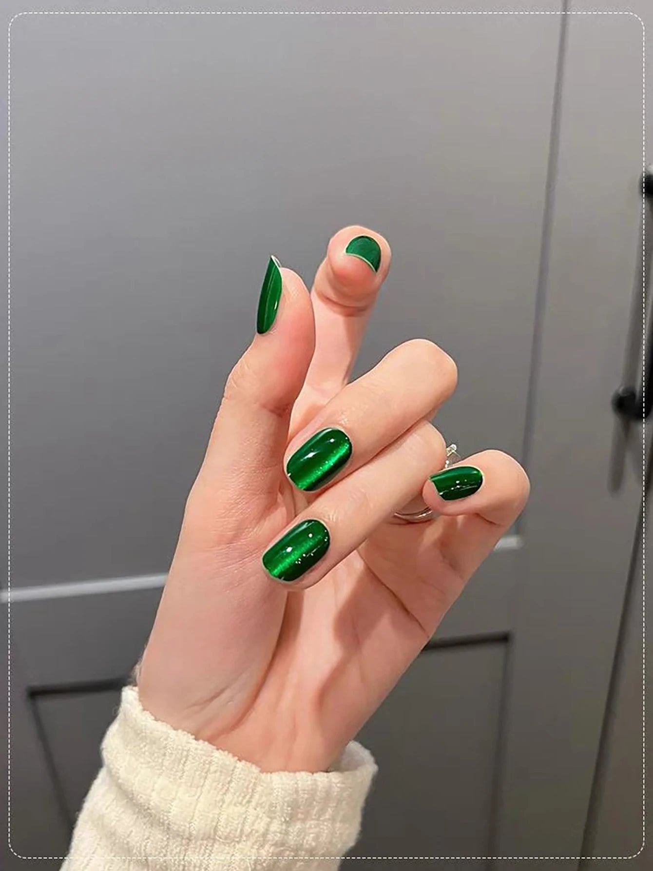 Japanese Style Sparkling White Gel Nail Polish