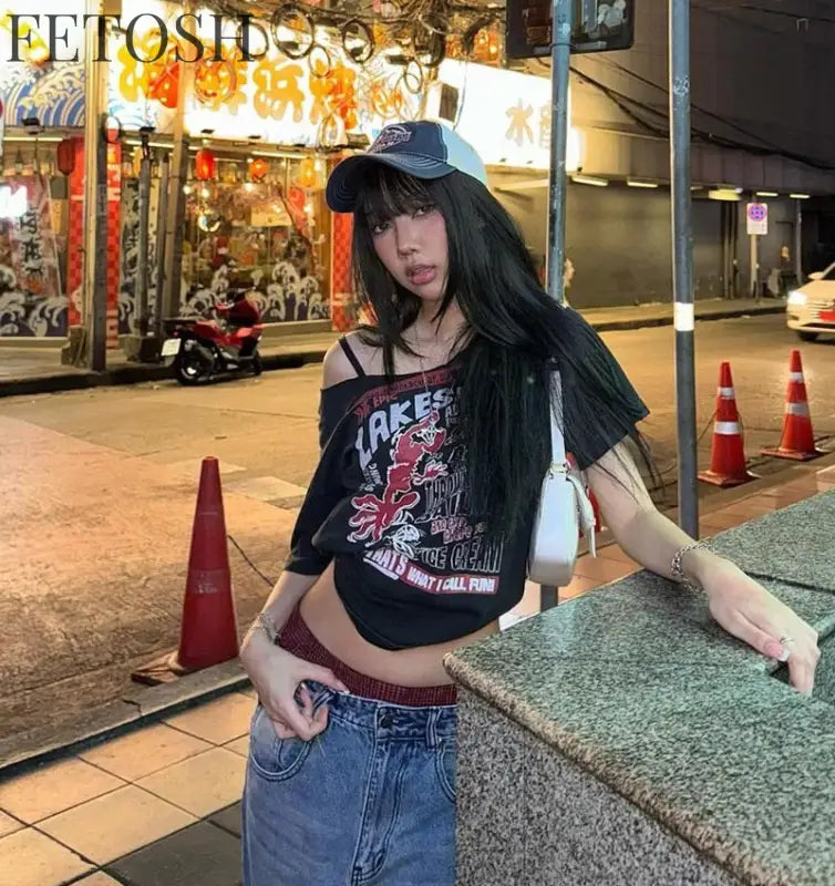 Gothic Tee Y2k Letter Print Off Shoulder Punk T-shirts Women Harajuku Summer Streetwear Grunge T Shirt Aesthetic Sexy